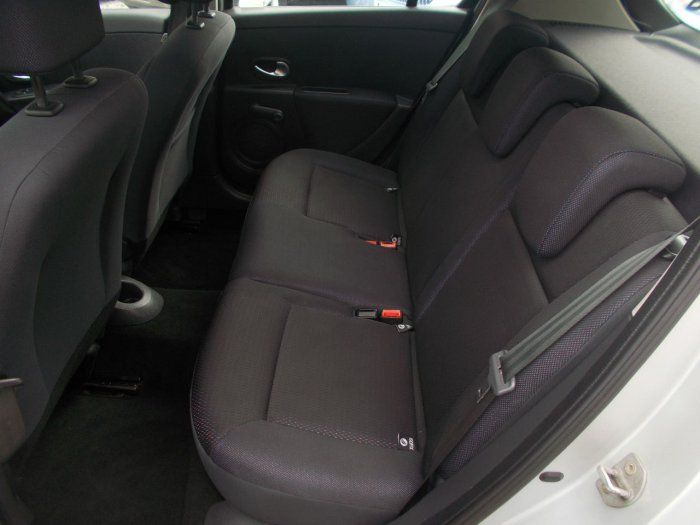 2006 Renault Clio 1.5 dCi 5dr image 7