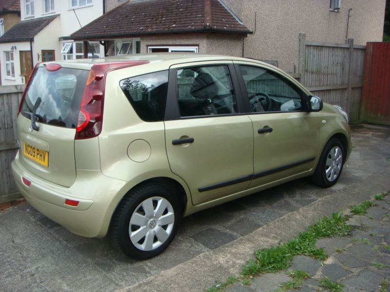 2009 Nissan Note Visia image 3