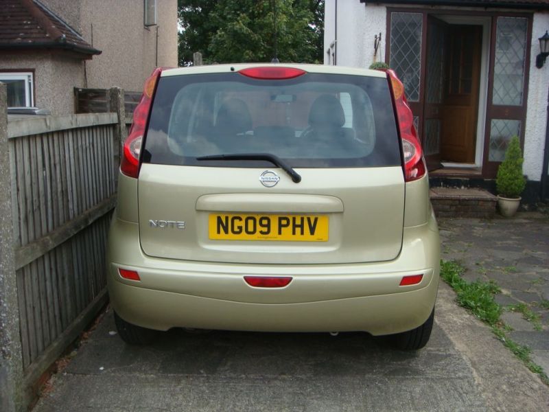 2009 Nissan Note Visia image 4