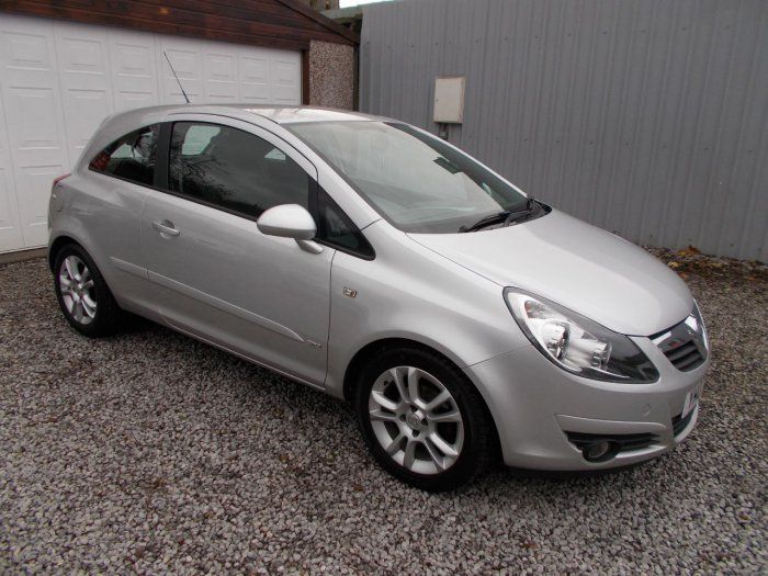 2007 Vauxhall Corsa 1.2i 16V SXi 3dr image 1