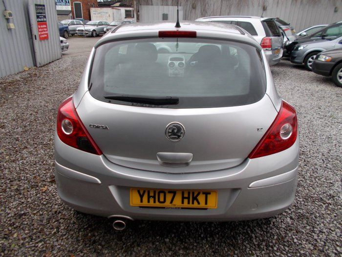 2007 Vauxhall Corsa 1.2i 16V SXi 3dr image 2