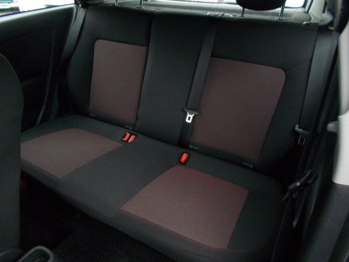 2007 Vauxhall Corsa 1.2i 16V SXi 3dr image 7