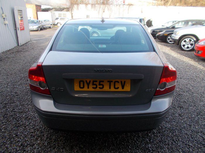 2005 Volvo S40 2.0D SE 4dr image 2