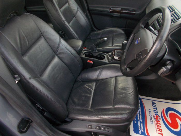 2005 Volvo S40 2.0D SE 4dr image 5