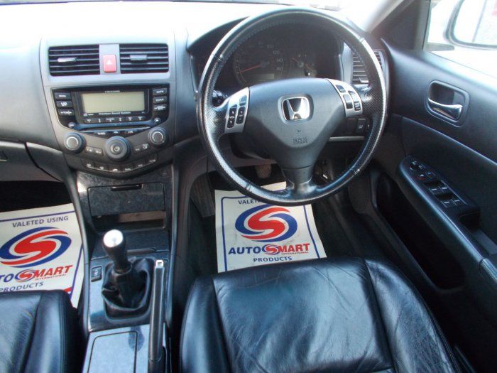 2004 Honda Accord 2.2i CTDi 4dr image 6