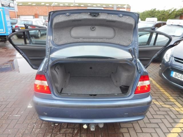2004 BMW 3 SERIES 2.0 320D ES 4d image 6