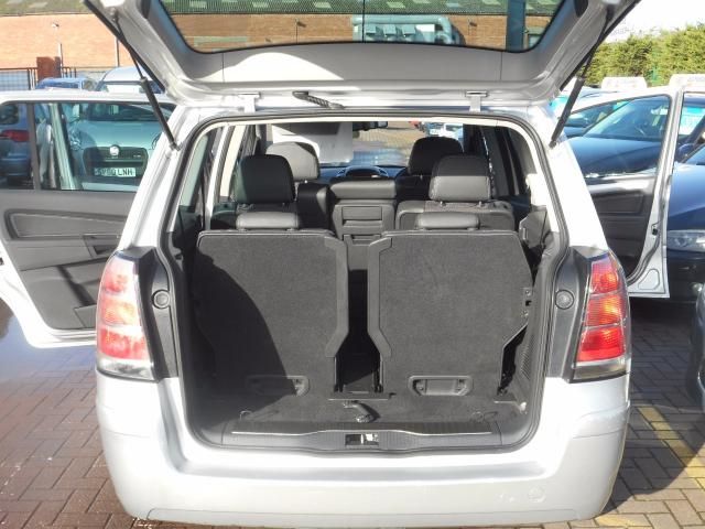 2006 VAUXHALL ZAFIRA 1.9 CDTI 5d image 6