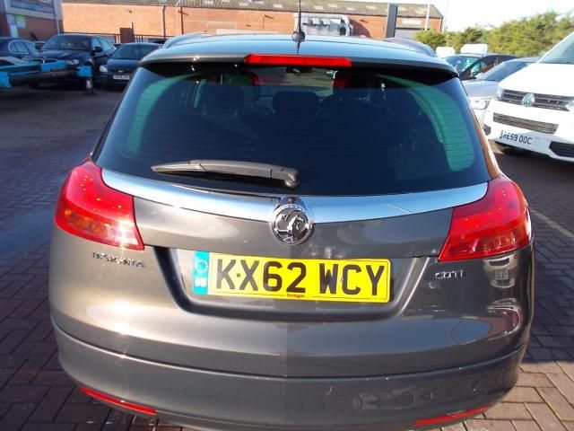 2013 VAUXHALL INSIGNIA 2.0 SRI CDTI 5d image 4