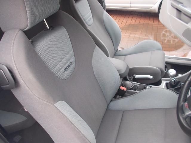2008 FORD FOCUS 2.5 ST-2 3d image 7