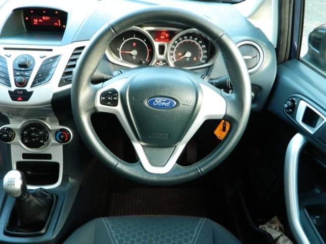 2012 Ford Fiesta ZETEC TDCI image 7
