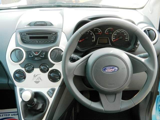 2015 Ford KA EDGE image 7