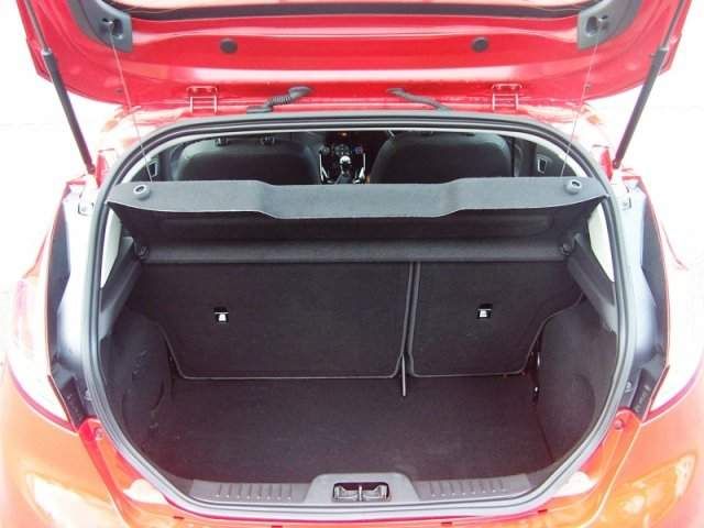 2013 Ford Fiesta ZETEC TDCI image 8