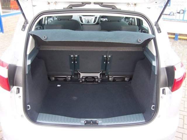 2012 Ford C-MAX ZETEC image 8