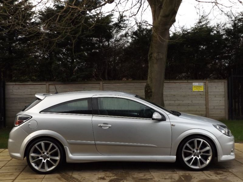 2007 Vauxhall Astra 2.0 i VXR Sport 3dr image 2