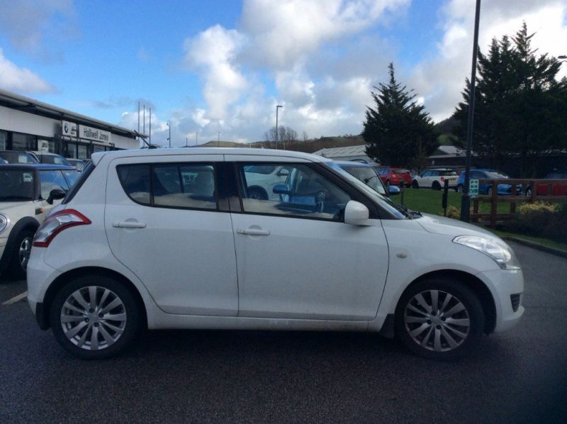 2011 Suzuki Swift 1.2 SZ3 5dr image 2