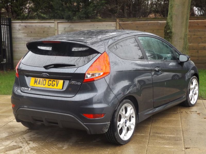 2010 Ford Fiesta 1.6 Zetec S 3dr image 3