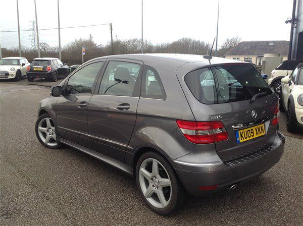 2009 Mercedes-Benz 1.7 B170 Sport 5dr image 2