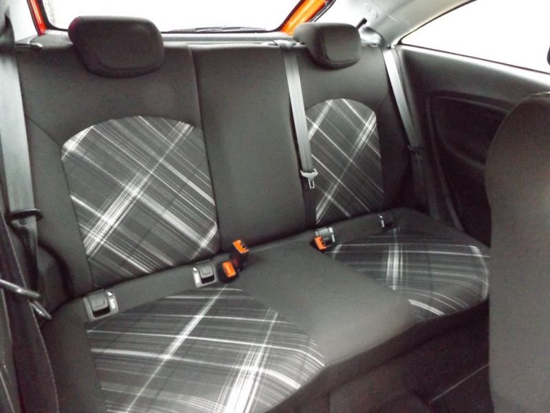 2015 Vauxhall Corsa 1.4 3dr image 6