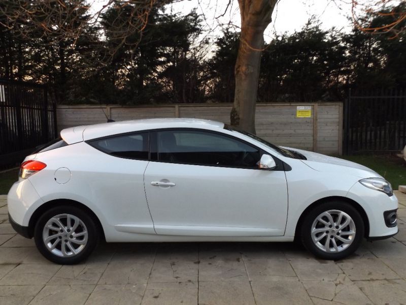 2014 Renault Megane 1.5 dCi 3dr image 2