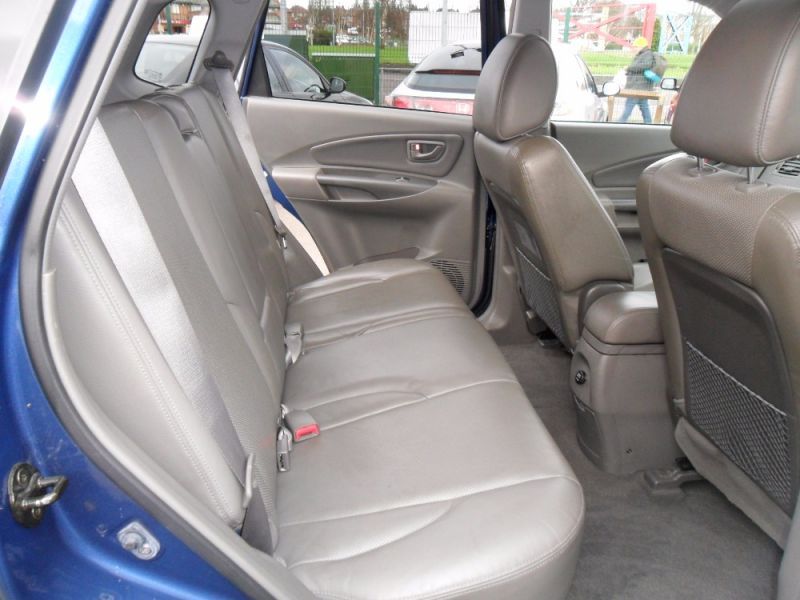 2007 HYUNDAI TUCSON CDX CRTD 4WD image 7