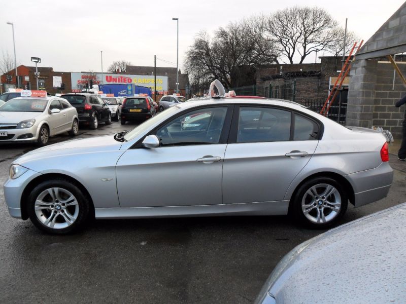 2006 BMW 3 SERIES 318I SE image 2