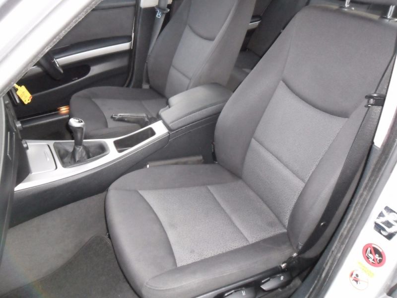 2006 BMW 3 SERIES 318I SE image 6