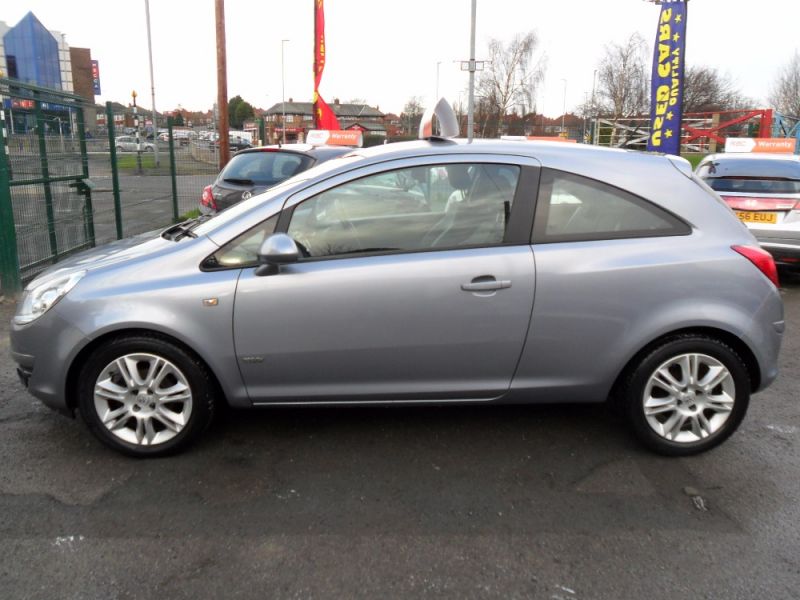 2008 VAUXHALL CORSA DESIGN image 2
