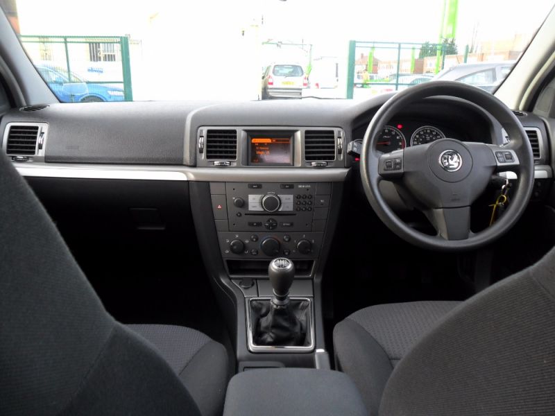 2008 VAUXHALL VECTRA VVT EXCLUSIV image 5