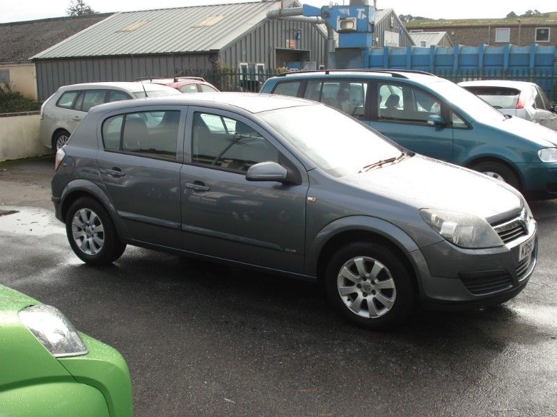 2006 Vauxhall Astra 1.8i 16v Club 5d image 2