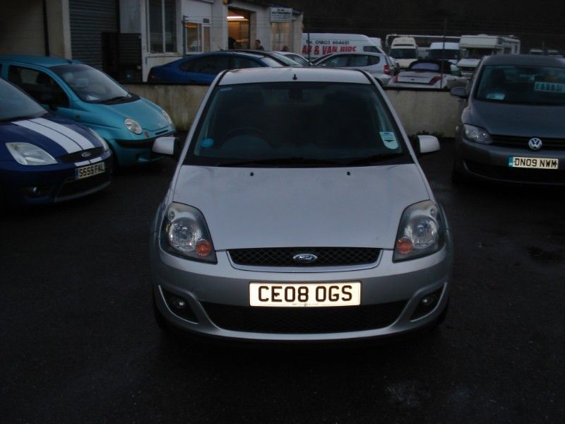 2008 Ford Fiesta 1.4 Zetec 5d image 2