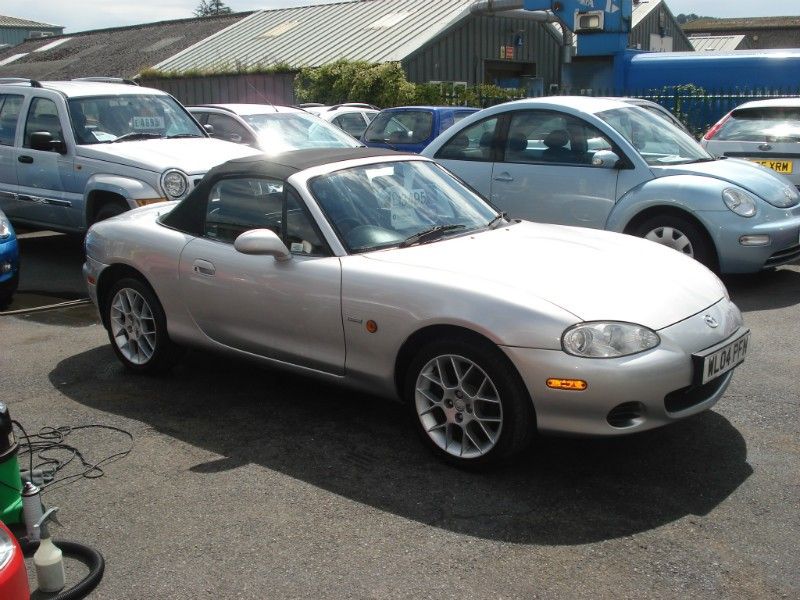 2004 Mazda MX-5 1.8i 2d image 1