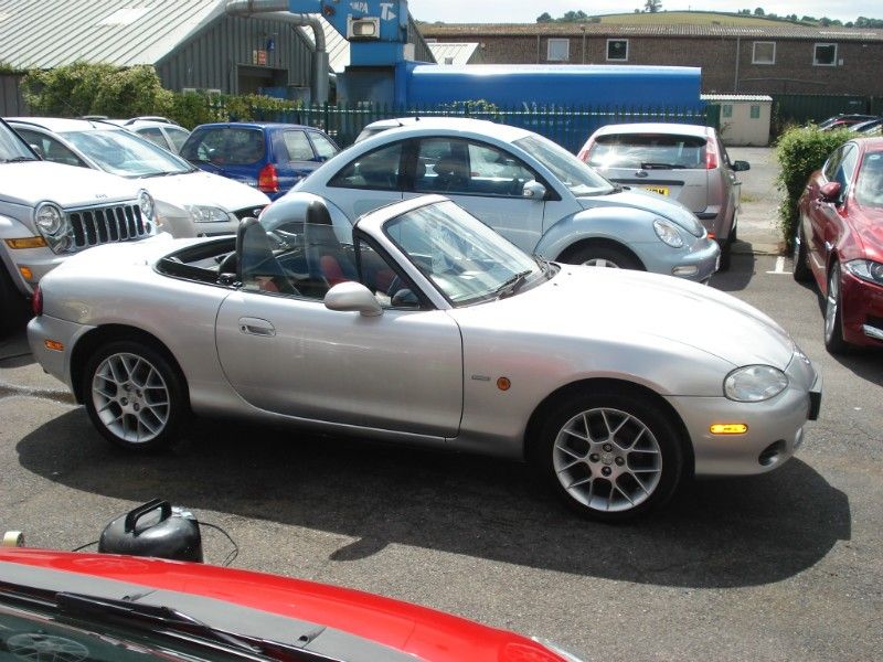 2004 Mazda MX-5 1.8i 2d image 2