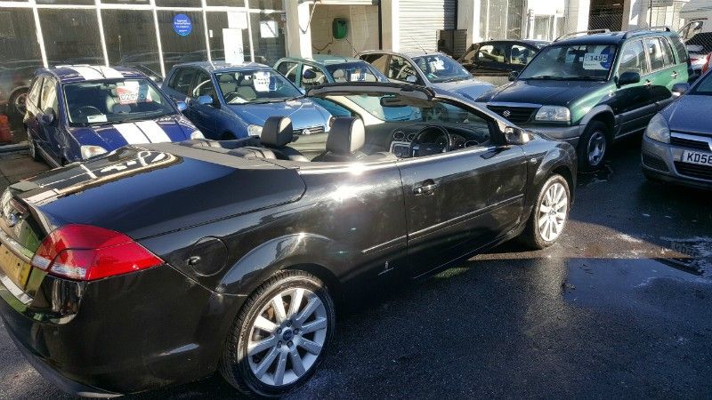 2007 Ford Focus 2.0 CC-3 2d image 2