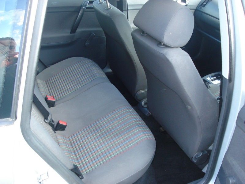 2007 Volkswagen Polo 1.4 S 5d image 5