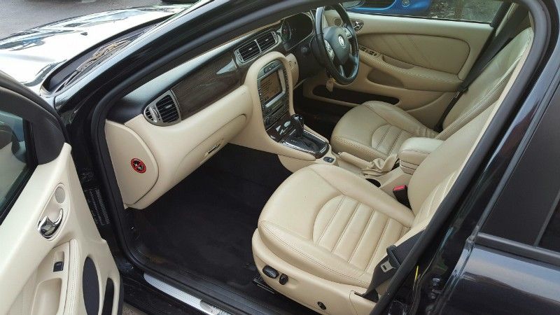 2008 Jaguar X Type 2.2D SE 5d image 5