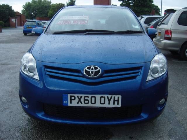2010 TOYOTA AURIS 1.6 5dr image 2