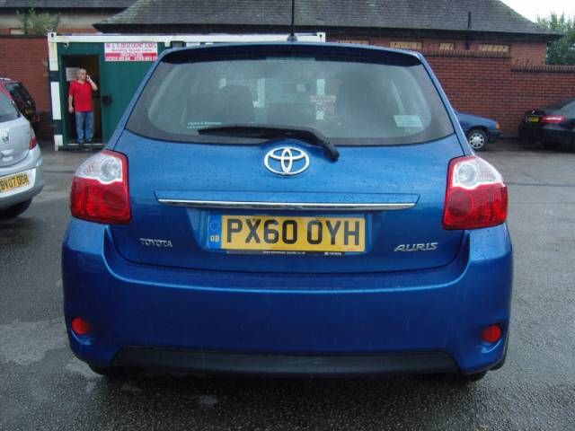 2010 TOYOTA AURIS 1.6 5dr image 3