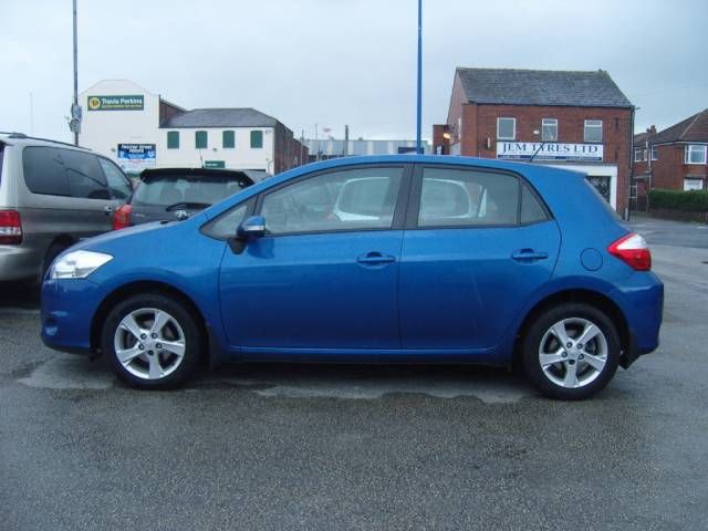 2010 TOYOTA AURIS 1.6 5dr image 4