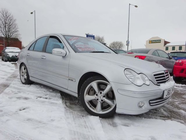 2005 MERCEDES-BENZ C280 SE 4dr image 1