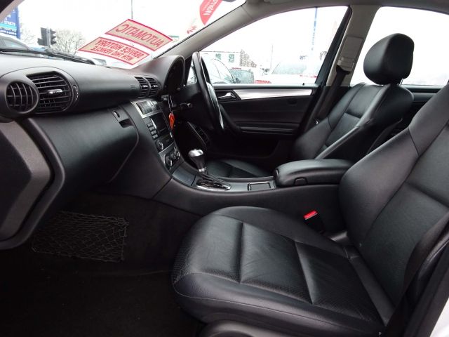 2005 MERCEDES-BENZ C280 SE 4dr image 5