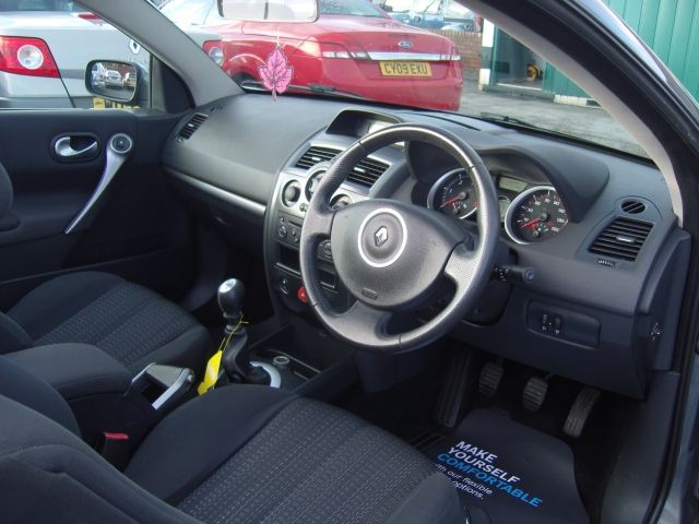 2006 RENAULT MEGANE 1.5 dCi 2dr image 6