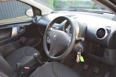 2012 PEUGEOT 107 1.0 ACTIVE 5d image 5
