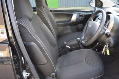 2012 PEUGEOT 107 1.0 ACTIVE 5d image 6