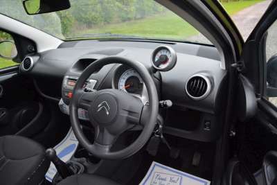 2013 CITROEN C1 1.0 VTR 5d image 4