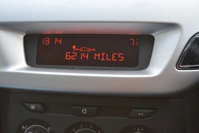 2010 CITROEN C3 1.4 VTR PLUS HDI 5d image 8