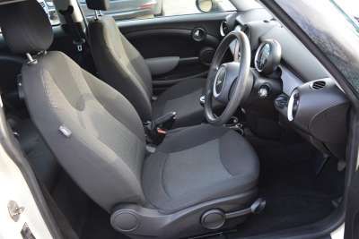 2009 MINI HATCH ONE 1.4 3d image 6