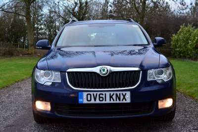 2011 SKODA SUPERB 2.0 S TDI CR 5d image 2