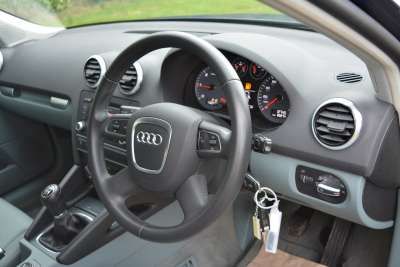 2011 AUDI A3 2.0 SPORTBACK TDI SE 5d image 7