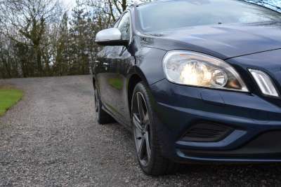 2012 VOLVO V60 2.0 D3 R-DESIGN 5d image 3