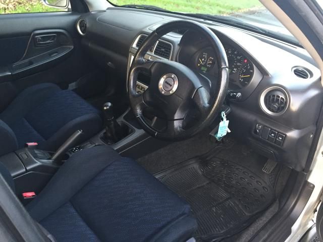 2001 SUBARU IMPREZA 2.0 GX AWD 4d image 6